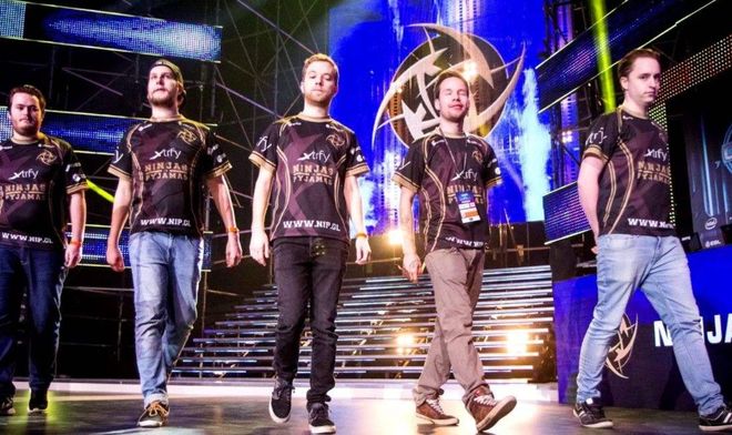 是进攻者还 是进攻者还